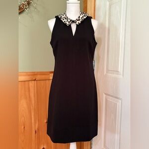 White House black market black dress with detachable accent size 8